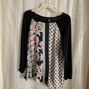 Bobeau Black Floral Tunic Small  Uneven Hem